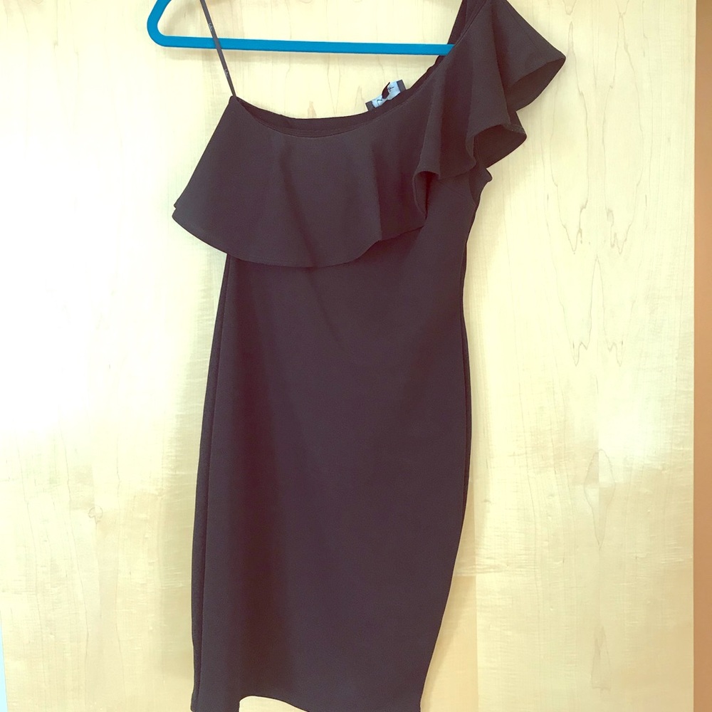 Black One-Shoulder Dress